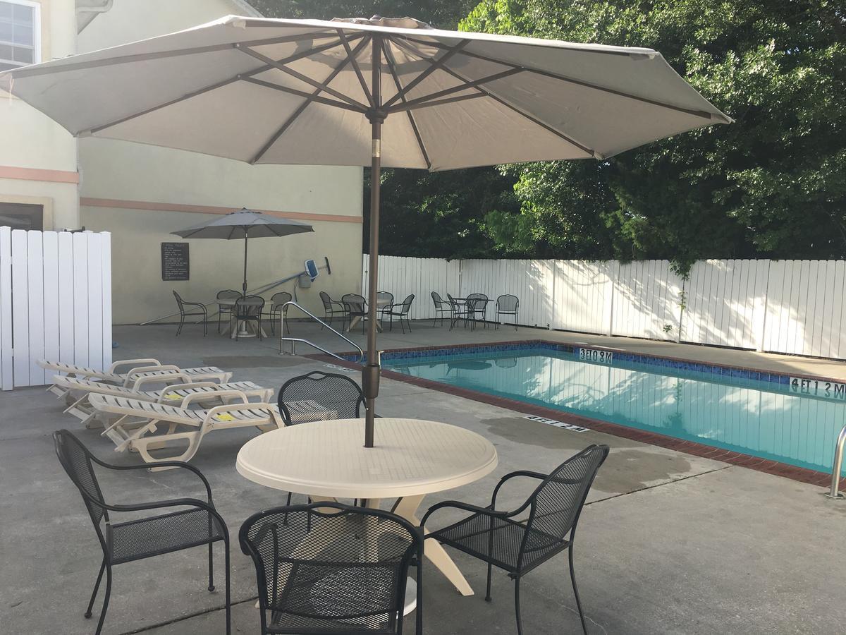 Howard Johnson By Wyndham Houma Luaran gambar
