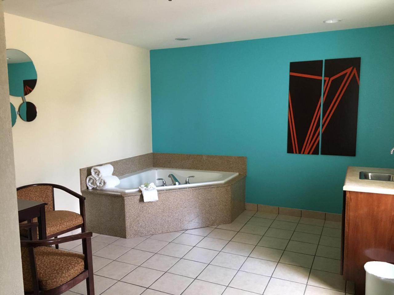Howard Johnson By Wyndham Houma Luaran gambar